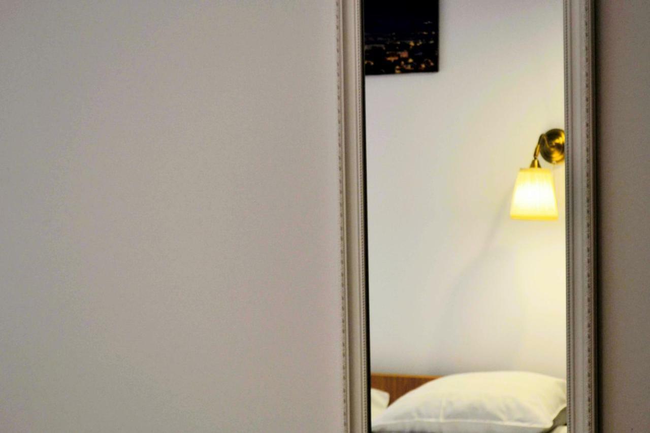 Apartament Turnul Pielarilor Studios 시비우 외부 사진